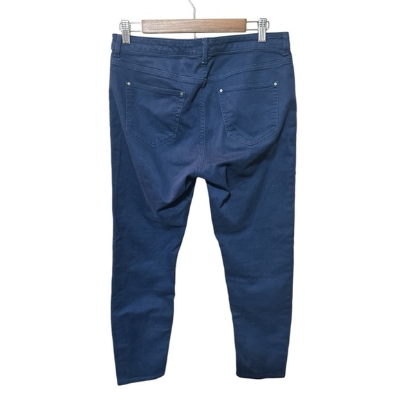 EUC - & Other Stories - navy jeans - size 30 - Picture 3 of 3